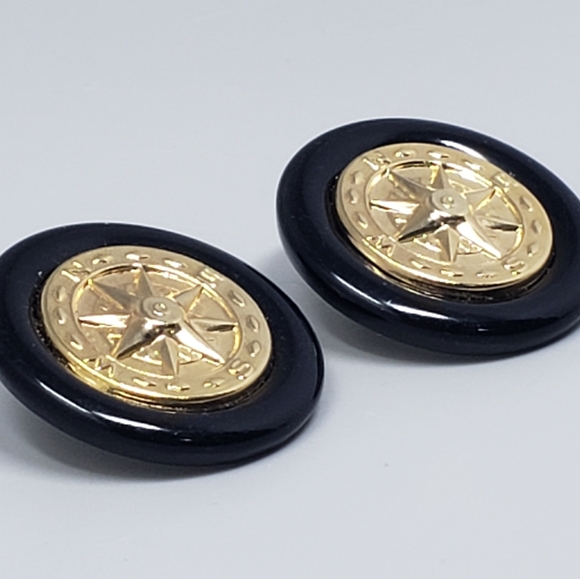 Vintage Compass Earrings - Picture 5 of 10